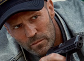 Jason Statham đơn thương độc mã phá âm mưu Tàu buôn người tàn độc