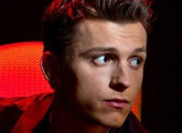 Tom Holland là vua phòng vé hè năm nay. Đến lúc khởi đầu mới làm người lớn rồi!